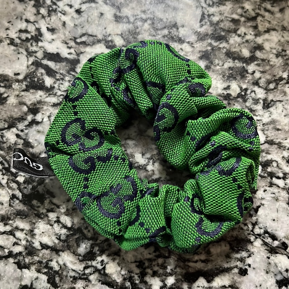 GG scrunchie 💚